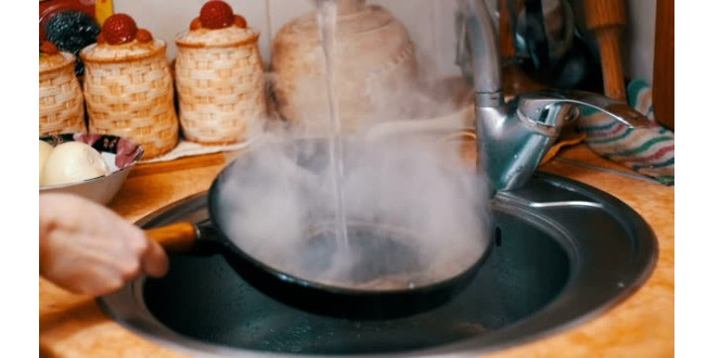 6 sai lầm phổ biến khi dùng nồi, chảo khiến người bệnh, đồ hỏng - 3