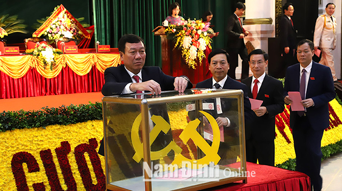 Ông Đoàn Hồng Phong tái đắc cử Bí thư Tỉnh uỷ Nam Định - 2