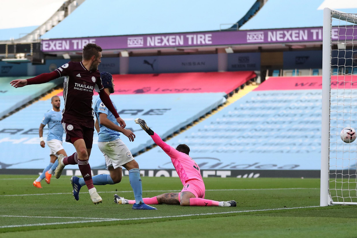 Bóng đá châu Âu điên đảo: Man City, Bayern thua đậm, MU hết trận vẫn có phạt đền - 12