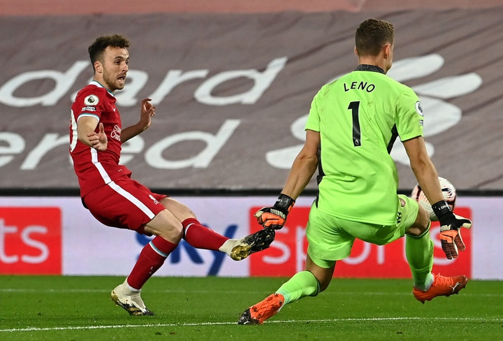 Tân binh ghi bàn ra mắt, Liverpool thắng dễ Arsenal - 1