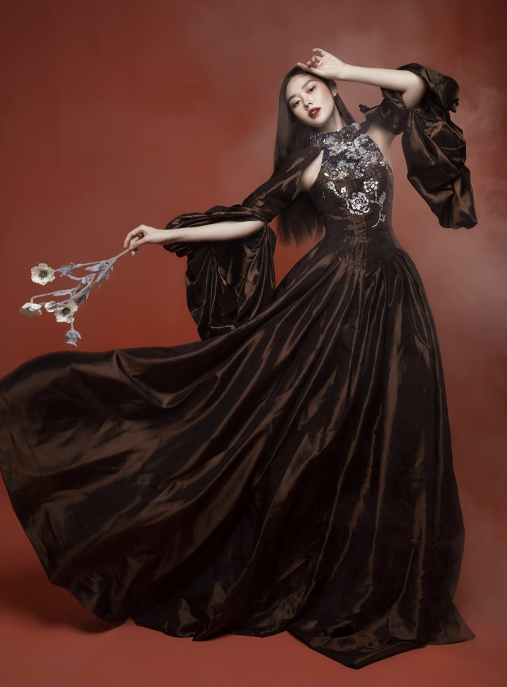 Vẻ đẹp liêu trai của Á hậu Tường San trong bộ ảnh đón Trung thu - 3