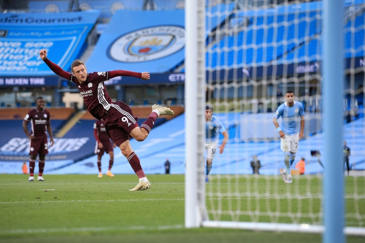 Vòng 3 Ngoại Hạng Anh: Man Utd quá may, Liverpool chưa có đối thủ - 2