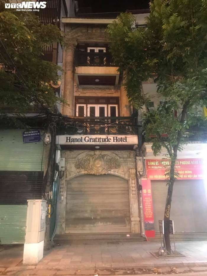 Buồn thảm loạt khách sạn đêm không sáng đèn trên phố cổ Hà Nội - 4