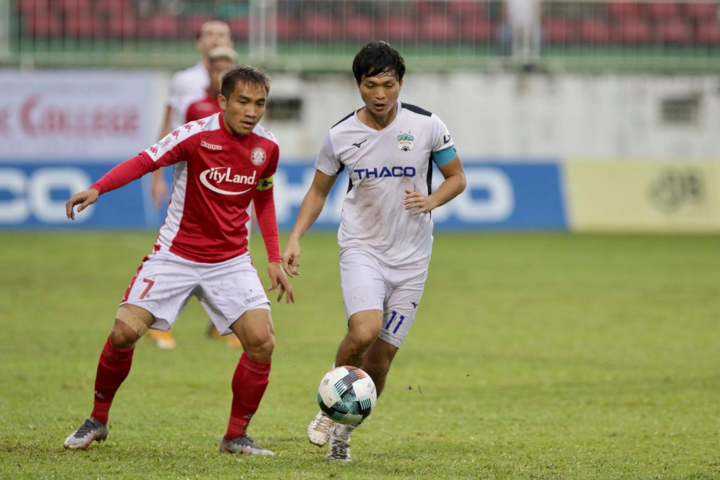Trực tiếp HAGL 5-2 CLB TP.HCM: Bùi Tiến Dũng vào lưới nhặt bóng 5 lần - 2