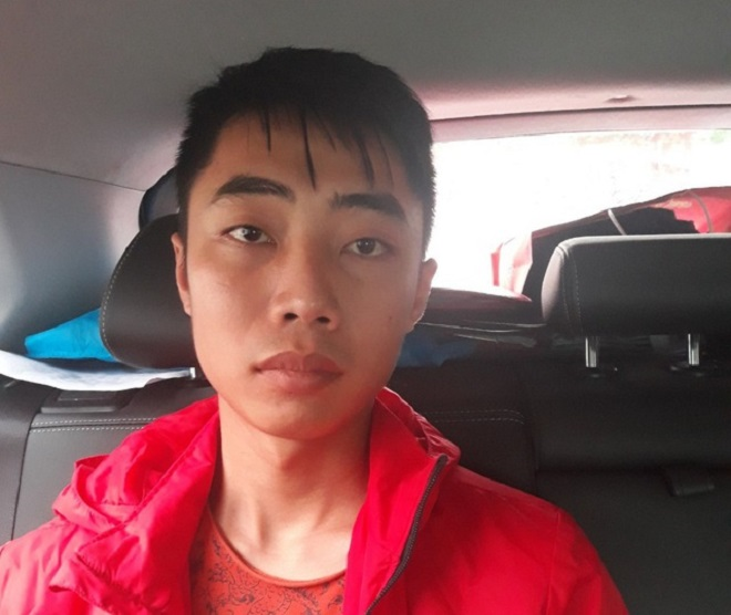 Khởi tố thanh niên cầm dao rượt đuổi bạn cùng phòng trong khu cách ly COVID-19 - 1