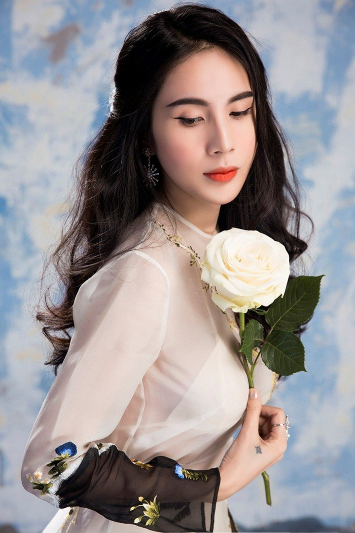 Cát-sê trăm triệu, ca sĩ Thủy Tiên tiêu bao nhiêu tiền mỗi tháng? - 3