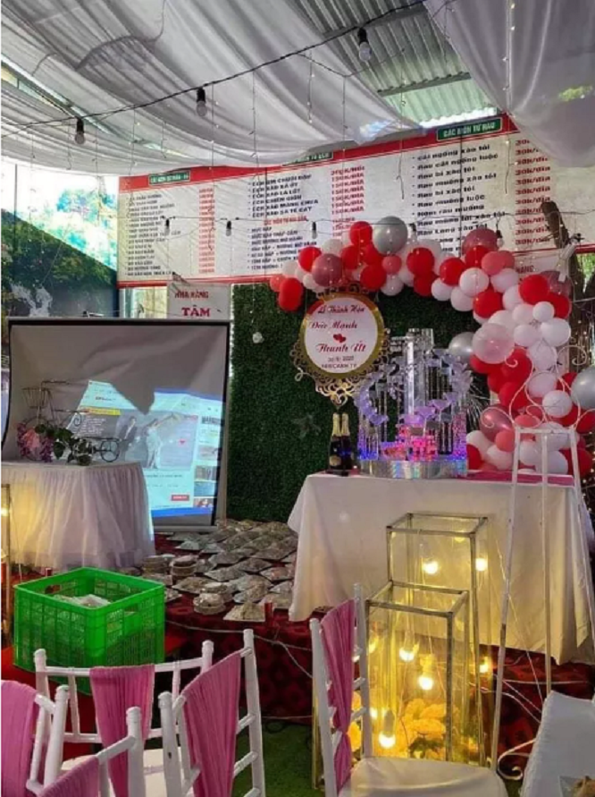 'Bom' 150 mâm cỗ cưới ở Điện Biên: Công an mời nữ khách hàng về trụ sở để làm rõ - 1