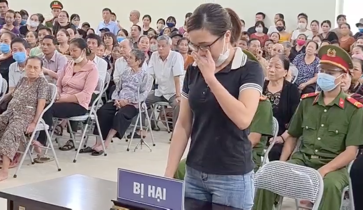 Chủ quán nướng bắt cô gái quỳ xin lỗi bị đề nghị 10 - 12 tháng tù giam - 2