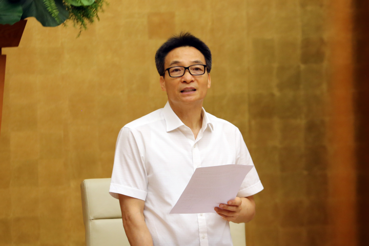 Phó Thủ tướng Vũ Đức Đam: Không để dịch bùng phát là nhiệm vụ chính trị - 1