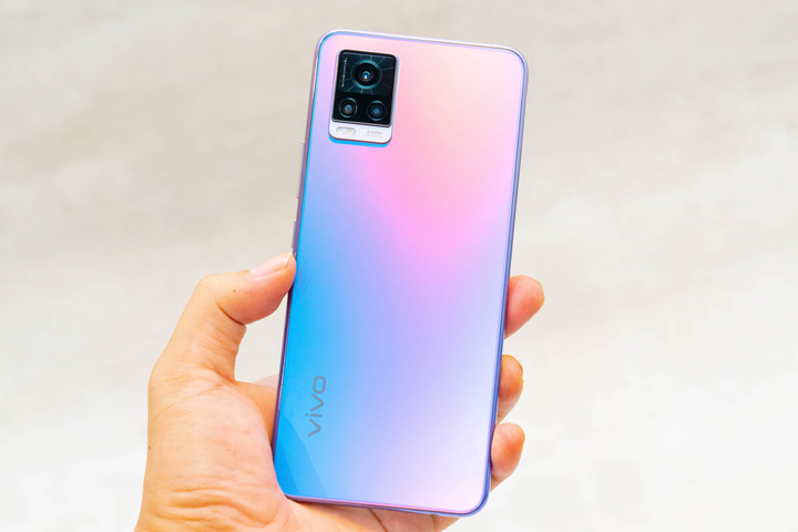 Những smartphone giá 7 triệu đồng mới ra mắt - 3