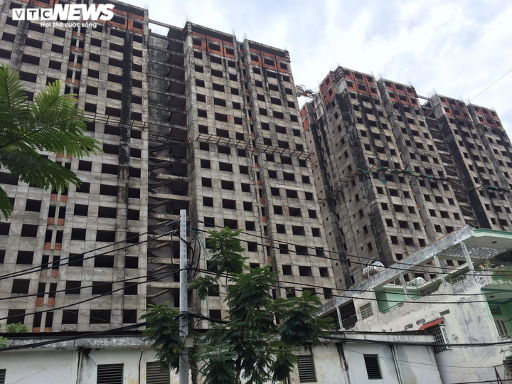 Ảnh: Những lô đất 'nghìn tỷ' ở TP.HCM đang bị ngân hàng phát mại - 5