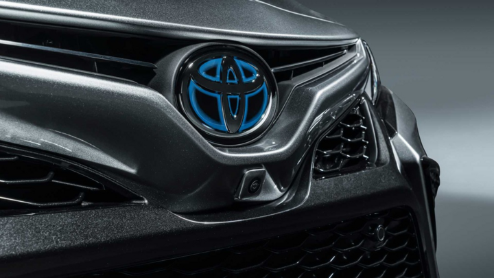 Chi tiết Toyota Camry Hybrid 2021, giá từ 28.300 USD - 8