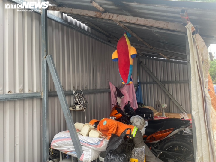 Xem công nhân tháo dỡ chung cư nghiêng 45cm ở TP.HCM - 6