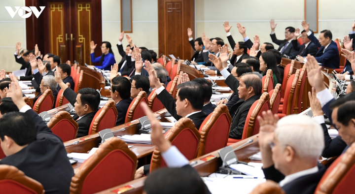 Tổng Bí thư, Chủ tịch nước: Không vì cơ cấu mà hạ thấp tiêu chuẩn vào Trung ương - 4