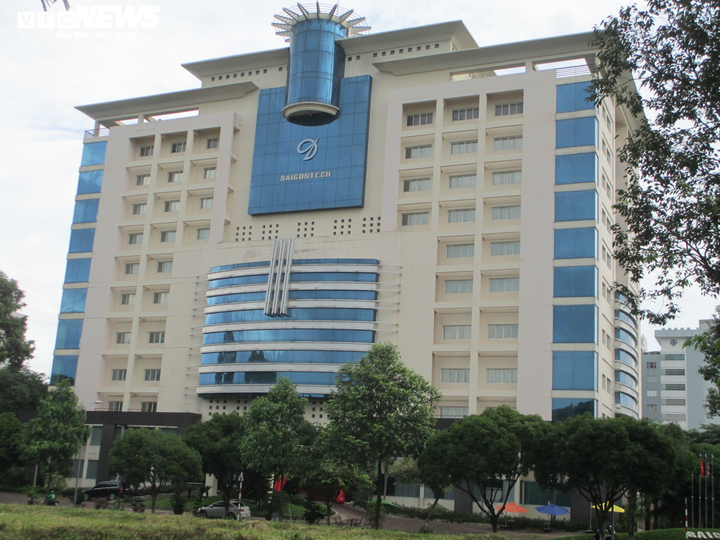 Ảnh: Những lô đất 'nghìn tỷ' ở TP.HCM đang bị ngân hàng phát mại - 11