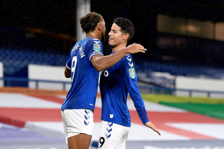 Vòng 4 Ngoại Hạng Anh: Man Utd, Liverpool thảm bại khó tin - 4