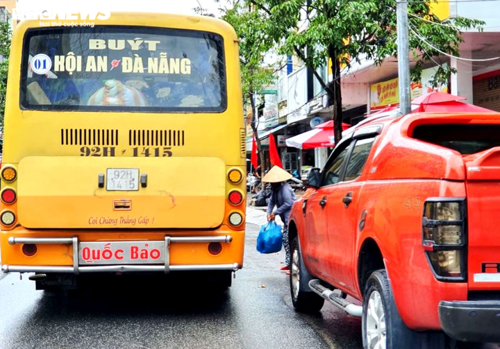 Bất chấp lệnh cấm, xe buýt liền kề Quảng Nam vẫn vào nội thành Đà Nẵng - 1