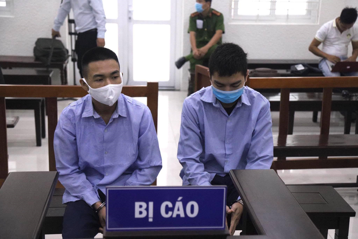 Tuyên án tử hình 2 kẻ sát hại dã man nam sinh chạy Grab ở Hà Nội - 1