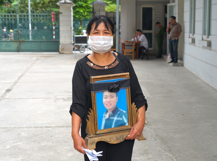 Tuyên án tử hình 2 kẻ sát hại dã man nam sinh chạy Grab ở Hà Nội - 2