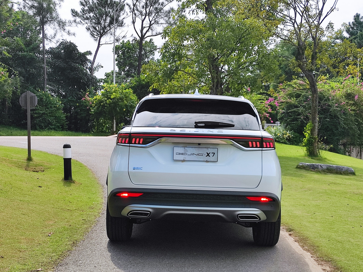 Beijing X7 giá từ 530 triệu đồng, tham vọng đấu CR-V và CX-5 - 5