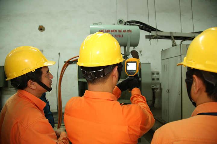 Hà Nội: Đảm bảo điện phục vụ Đại hội lần thứ XVII Đảng bộ Thành phố - 2