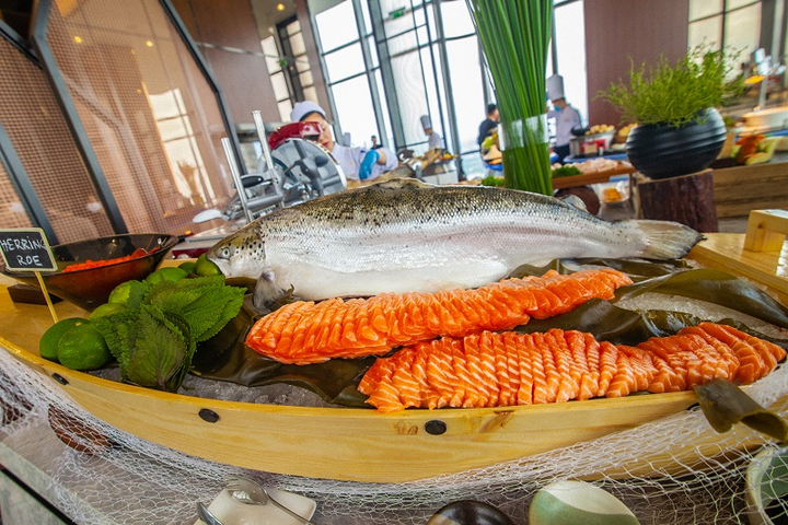 Trải nghiệm khó quên tại khách sạn cao nhất Đông Nam Á của admin 'Nghiện nhà' - 7