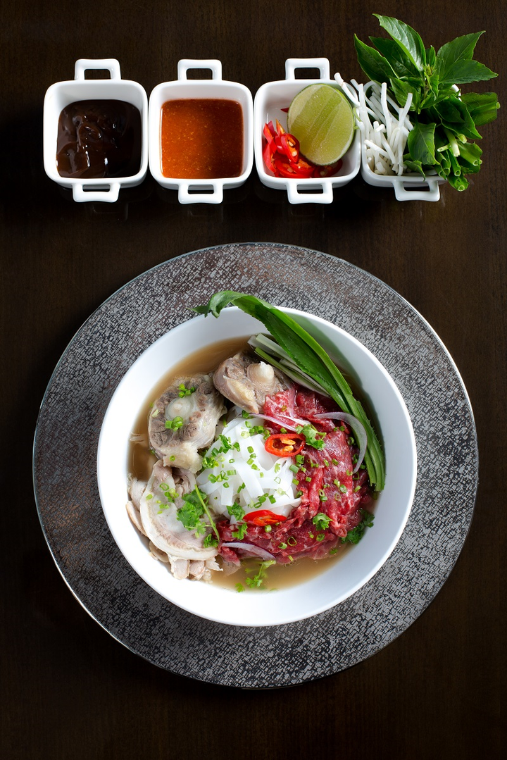 Trải nghiệm khó quên tại khách sạn cao nhất Đông Nam Á của admin 'Nghiện nhà' - 9