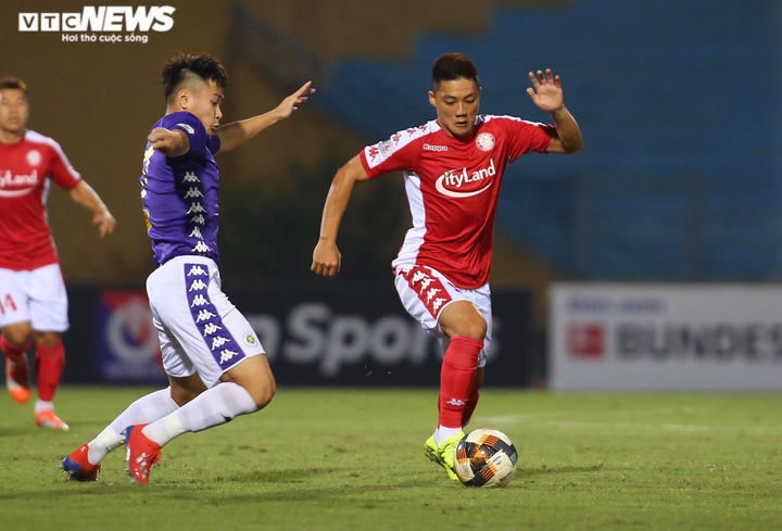 Văn Quyết, Quang Hải lập công, Hà Nội FC khiến CLB TP.HCM tiếp tục ôm hận - 1