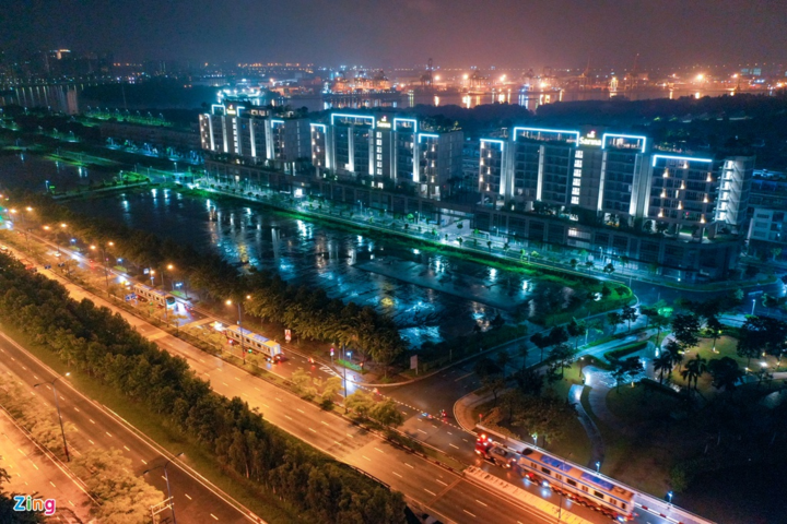 Tàu metro số 1 về đến depot Long Bình - 8