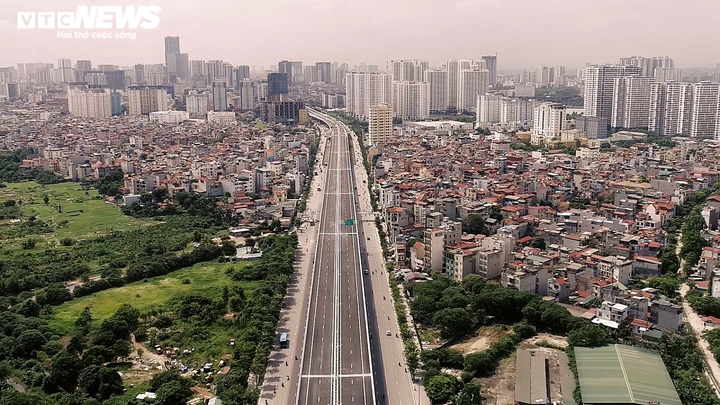 Ảnh: Toàn cảnh đường trên cao hơn 5.000 tỷ đồng vừa được thông xe ở Hà Nội - 1