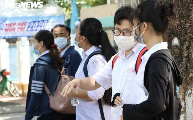 Ngày mai 12/10, học sinh Quảng Ngãi nghỉ học tránh bão - 1