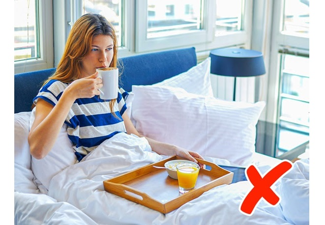 10 thực phẩm lợi biến thành hại nếu dùng sai thời điểm - 2