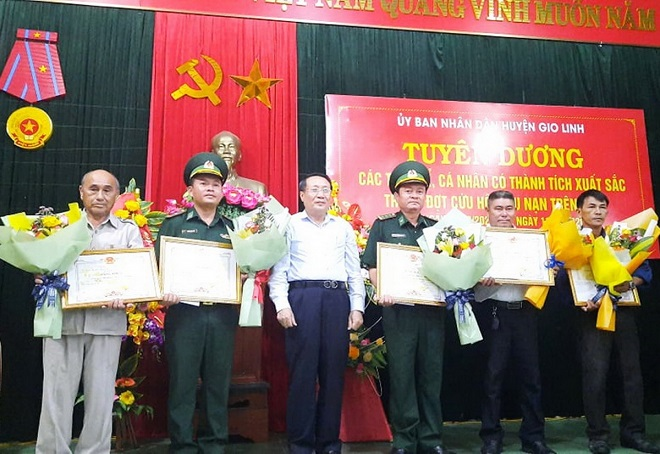 Tuyên dương các tập thể, cá nhân tham gia cứu nạn tàu Vietship 01 - 2