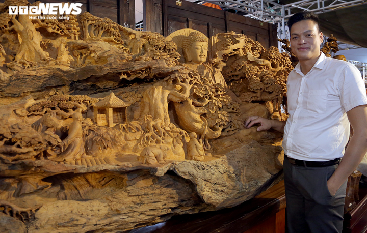 Choáng ngợp nội thất bằng gỗ khổng lồ, giá siêu đắt ở hội chợ Hà Nội - 6