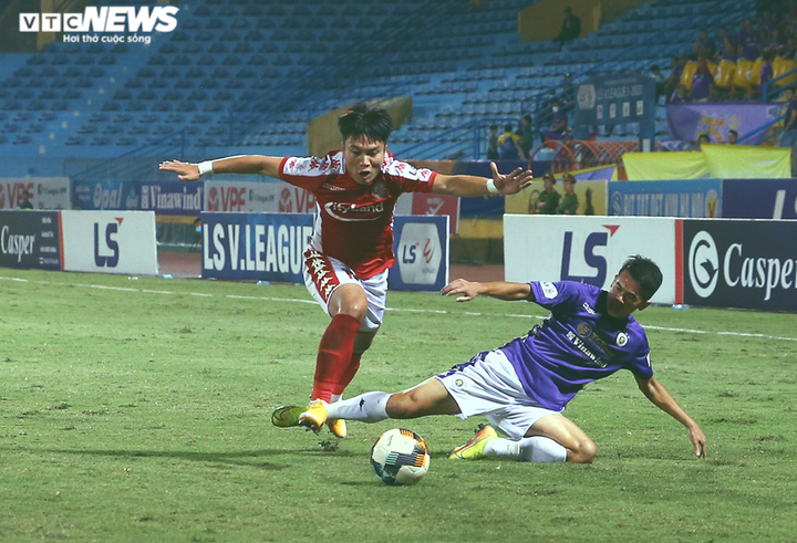 Trợ lý ngôn ngữ họp báo kiểu 'dặn gì nói nấy', CLB TP.HCM làm gì có uy vô địch - 3