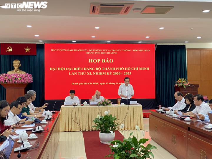 444 đại biểu dự Đại hội Đảng bộ TP.HCM lần thứ XI - 1