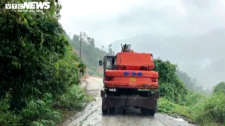 13 người mất tích ở Rào Trăng 3: Hiện trường sạt lở nguy hiểm, khó tiếp cận - 2