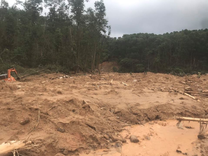 Cảnh sạt lở kinh hoàng nơi 13 cán bộ, chiến sỹ mất tích khi cứu nạn Rào Trăng 3 - 7