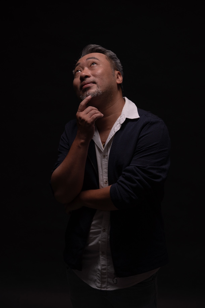 Hồng Ánh thành nàng thơ tuổi trung niên của đạo diễn Nguyễn Quang Dũng - 1