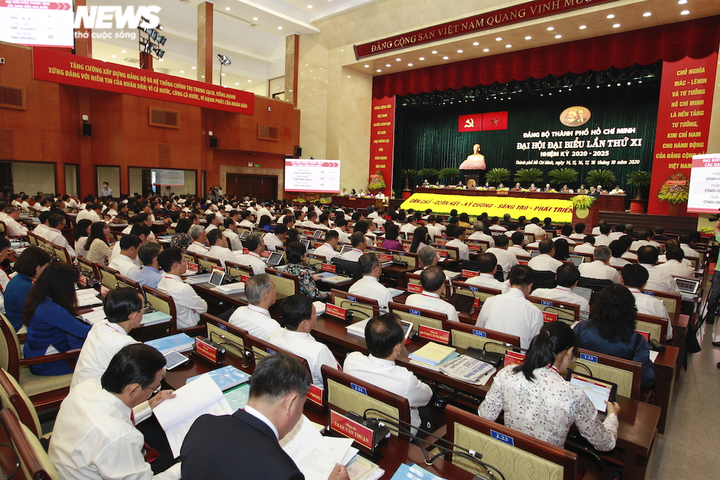 Ảnh: Phiên trù bị Đại hội Đảng bộ TP.HCM lần thứ XI nhiệm kỳ 2020-2025 - 6