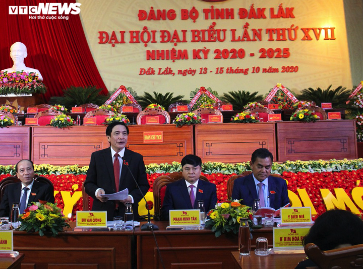 Ông Bùi Văn Cường tái đắc cử Bí thư Tỉnh ủy Đắk Lắk với số phiếu tuyệt đối - 1