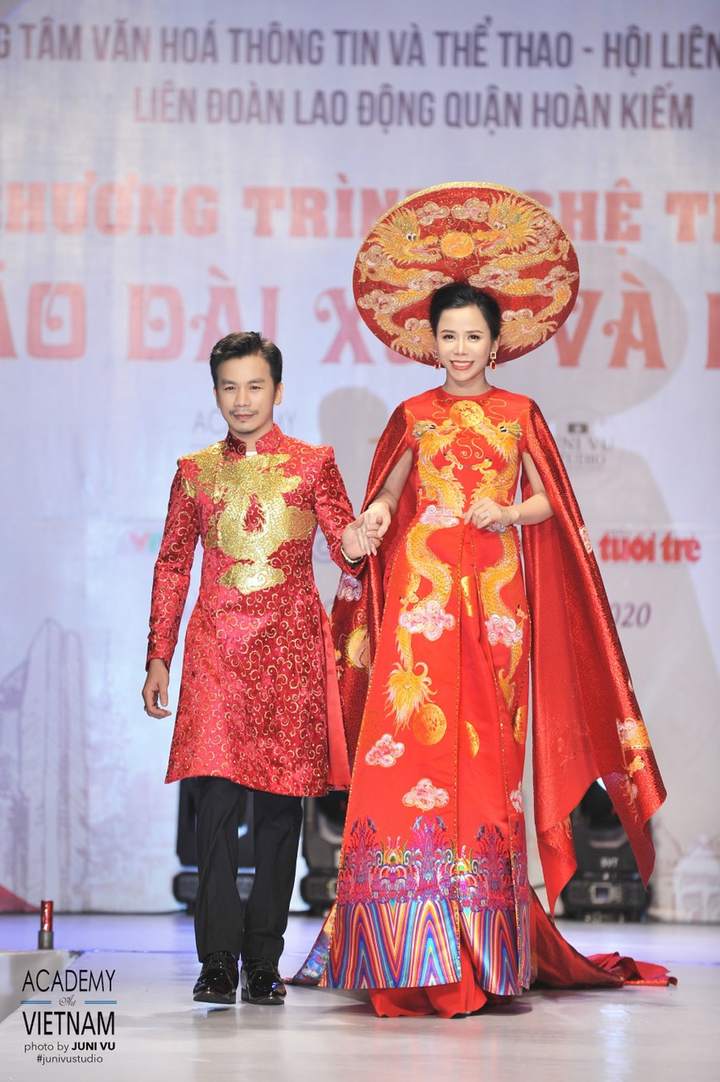 Hoa hậu Oanh Lê diễn vedette tại chương trình 'Thăng Long 1010 năm' - 2