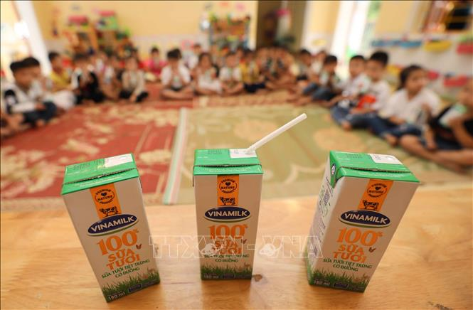 Quỹ sữa Vươn cao Việt Nam đến với trẻ em có hoàn cảnh khó khăn tỉnh Yên Bái - 8