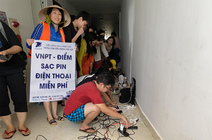 VNPT kịp thời hỗ trợ khách hàng trong bão số 6, số 7 - 2