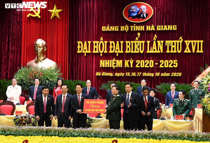 Đại tướng Ngô Xuân Lịch: 'Hà Giang giữ dân, giữ đất, bảo vệ chủ quyền biên giới' - 2