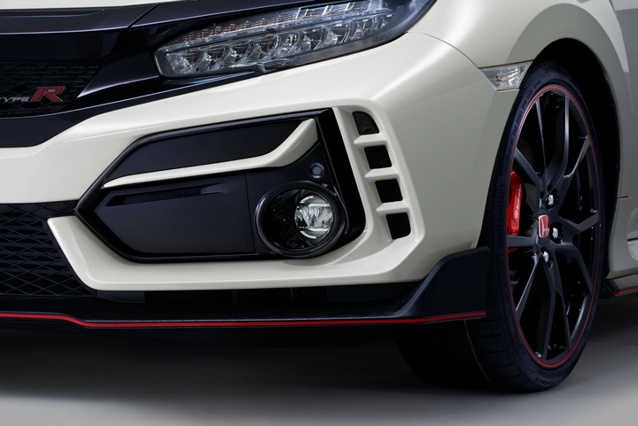 Honda Civic Type R siêu chất với gói phụ kiện thể thao - 14