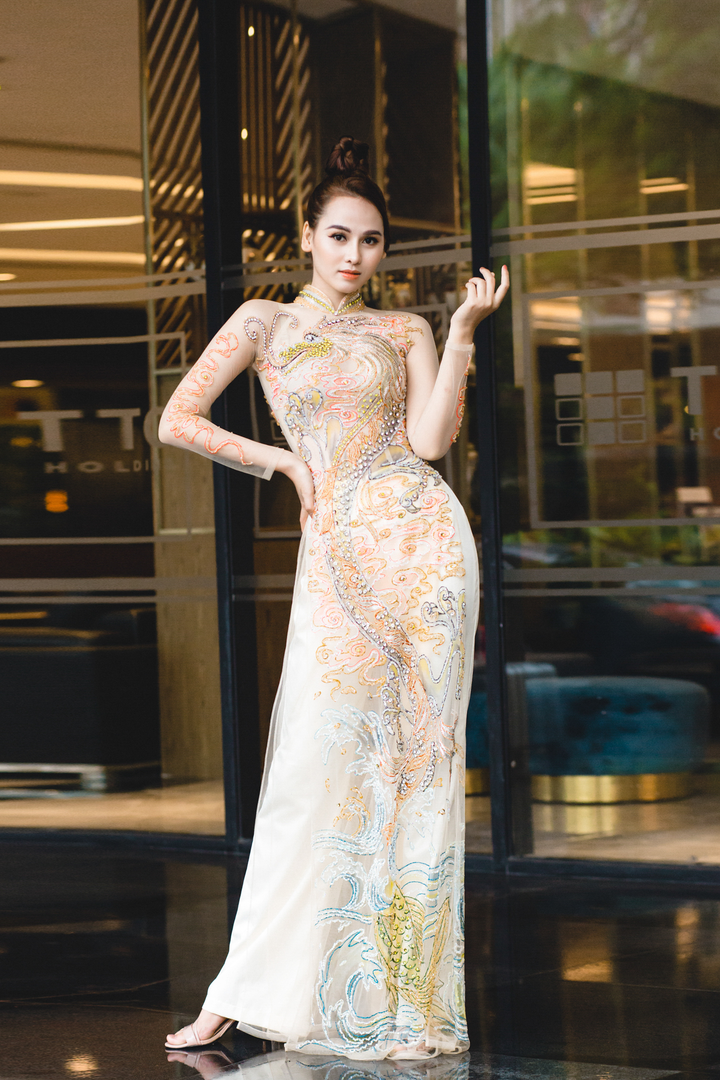 Hoa khôi Thời trang Khánh My đẹp sang trọng với áo dài đính đá - 5