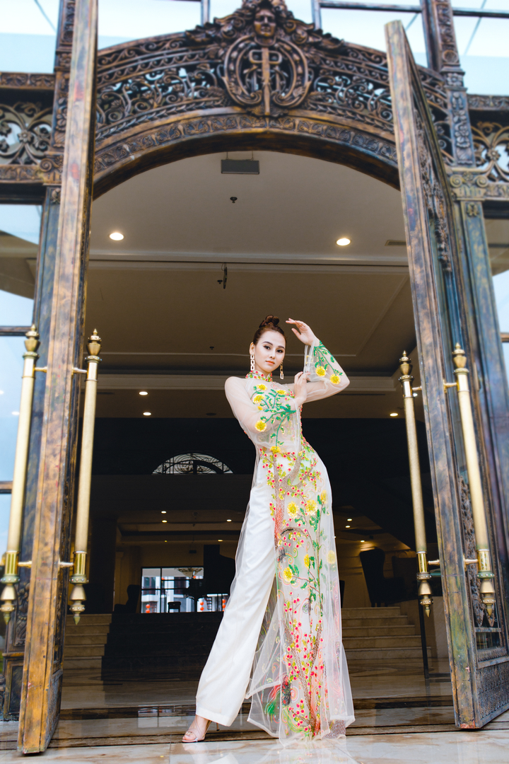 Hoa khôi Thời trang Khánh My đẹp sang trọng với áo dài đính đá - 8