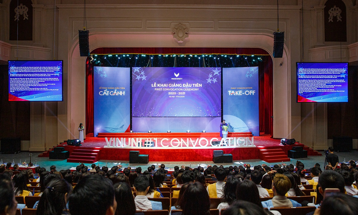 Trường Đại học VinUni khai giảng năm học đầu tiên - 8