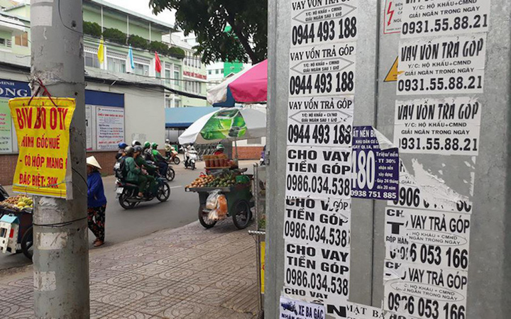 Sốc với lãi suất của 'tín dụng đen' đang móc túi khách hàng - 1